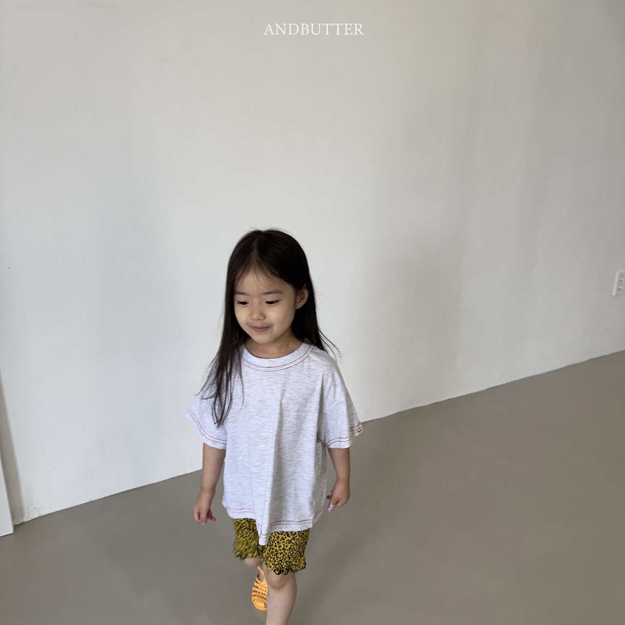 《予約》Stitch Point T-Shirt / andbutter