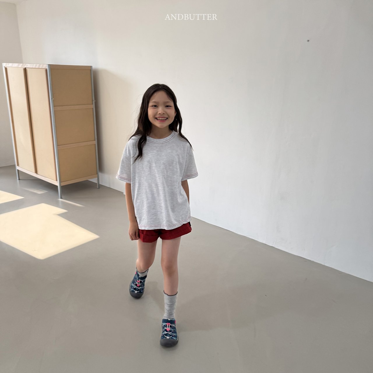 《予約》Stitch Point T-Shirt / andbutter