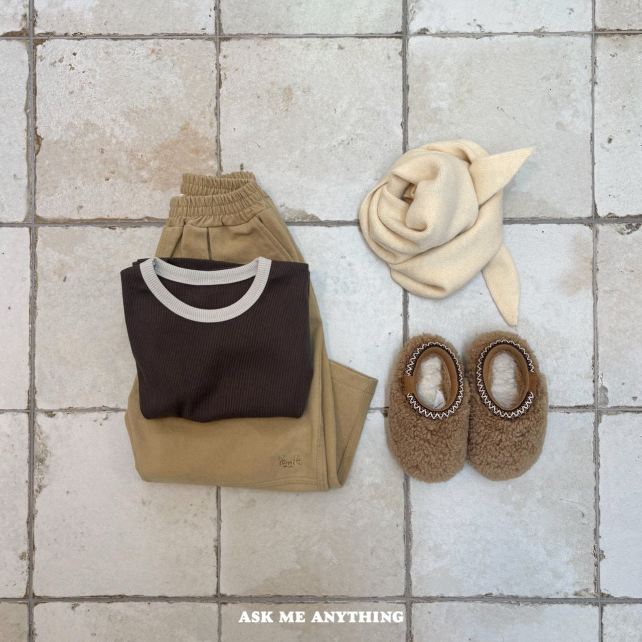 《予約》Chacha Stripe Tee / ASK ME ANYTHING