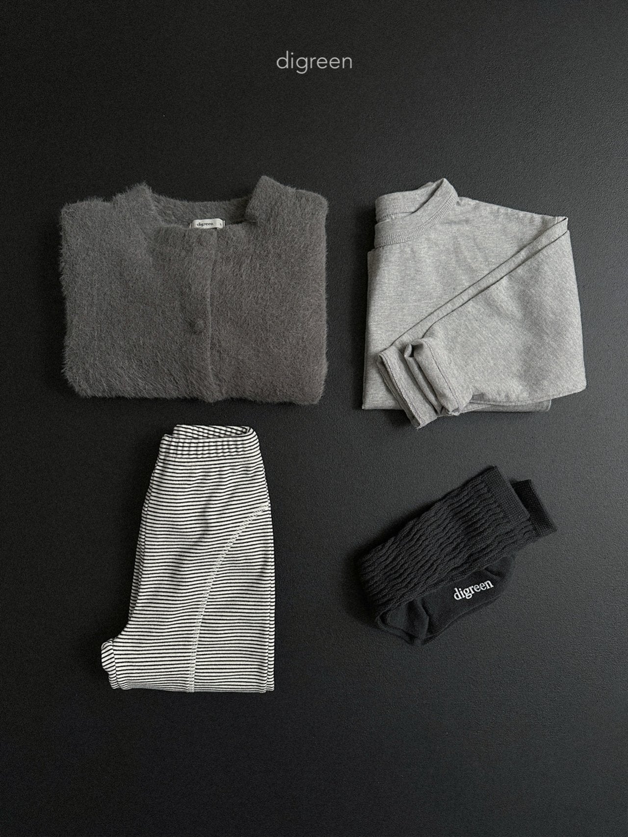 《予約》Wormer Socks / digreen