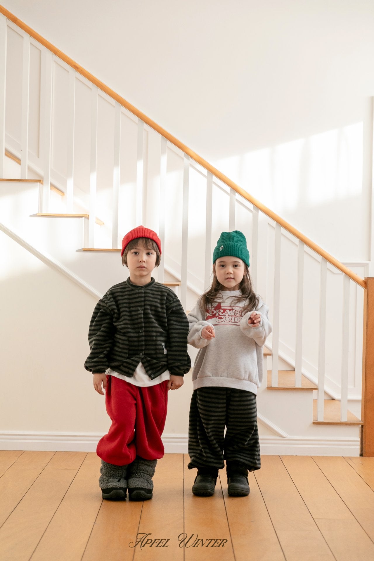 《予約》Popo Line Cardigan / APFEL