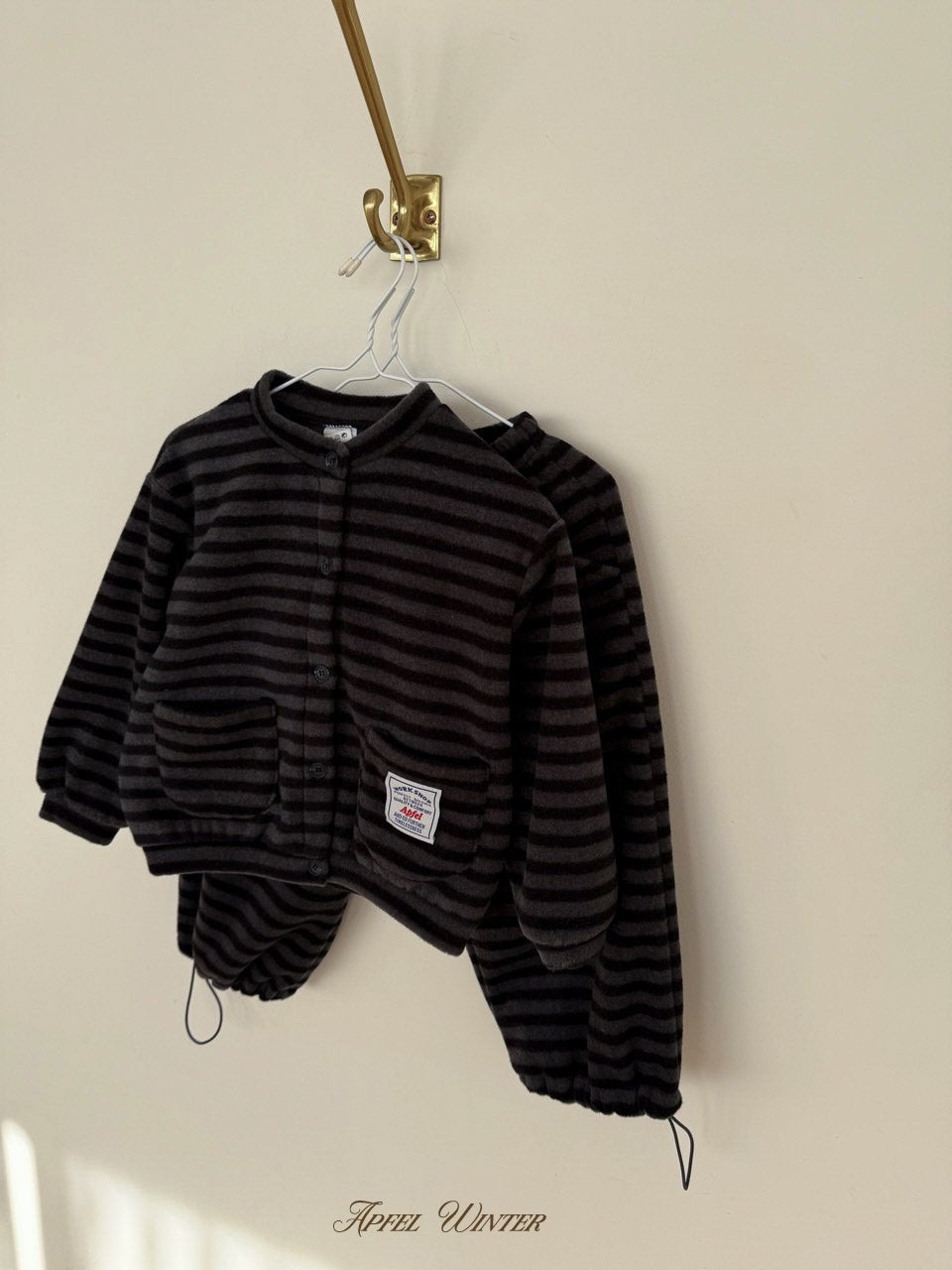 《予約》Popo Line Cardigan / APFEL