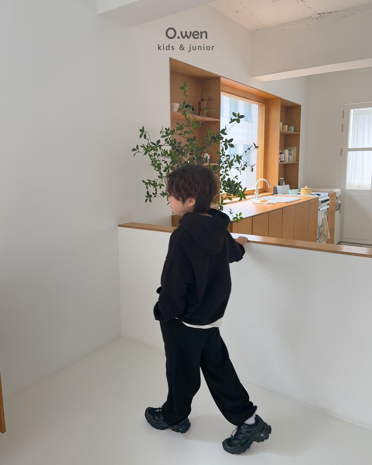 《予約》More Hoodie / O.wen