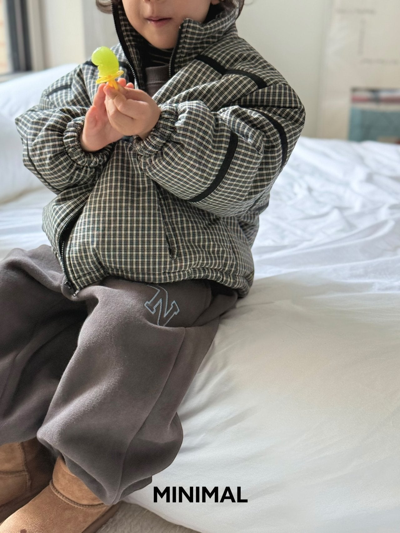 《予約》MN Embroidered Jogger Pants / MINIMAL（adutまで）