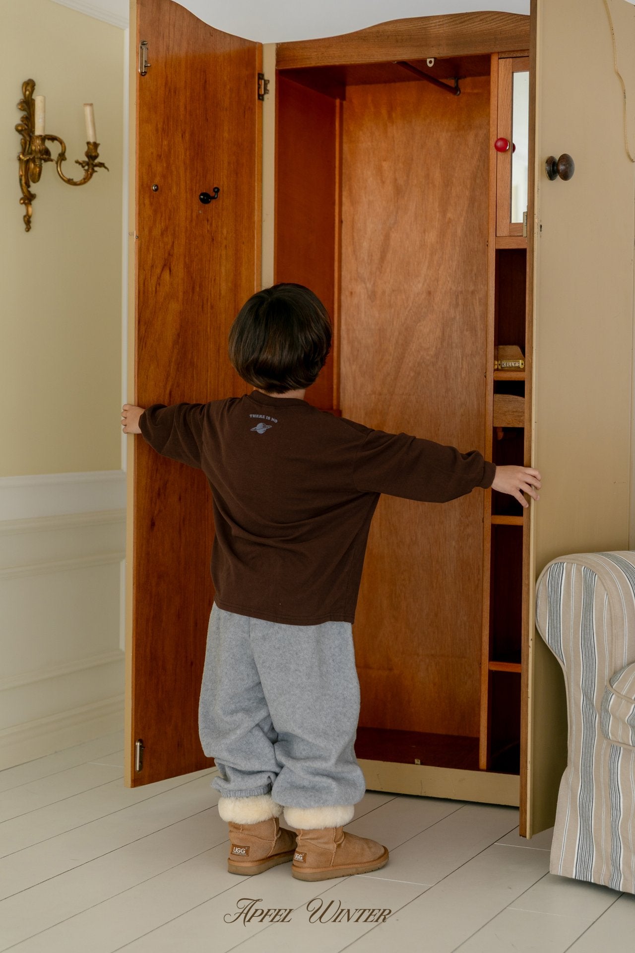 《予約》Hmong Tee / APFEL