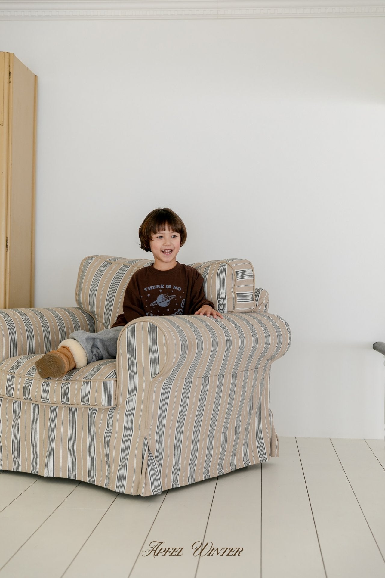 《予約》Hmong Tee / APFEL