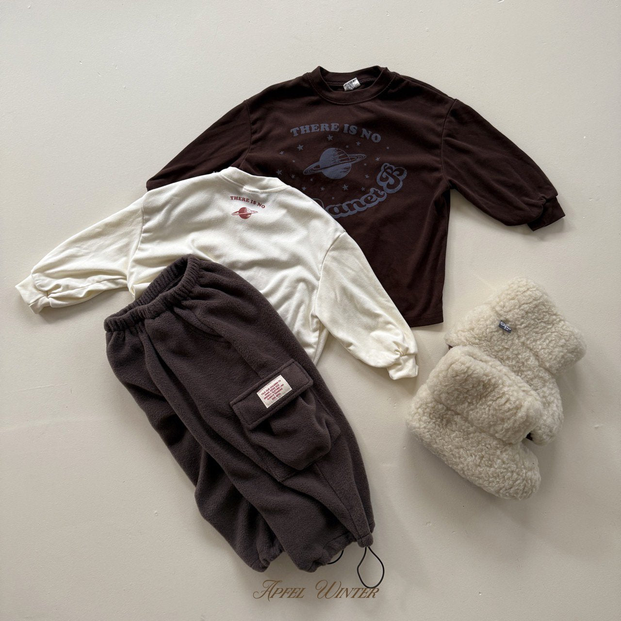 《予約》Hmong Tee / APFEL