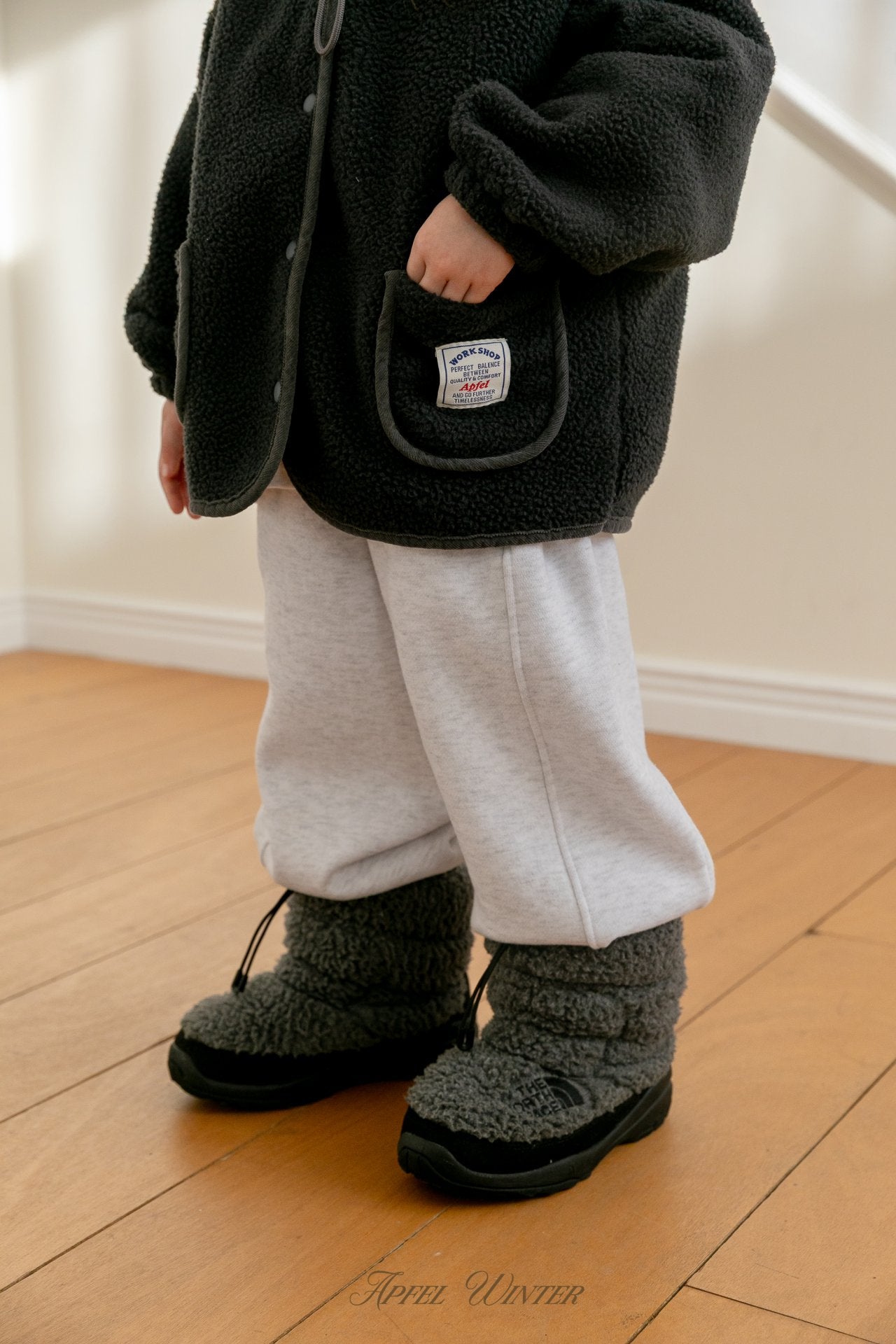 《予約》Bagel Dumble Jacket / APFEL（adultまで）