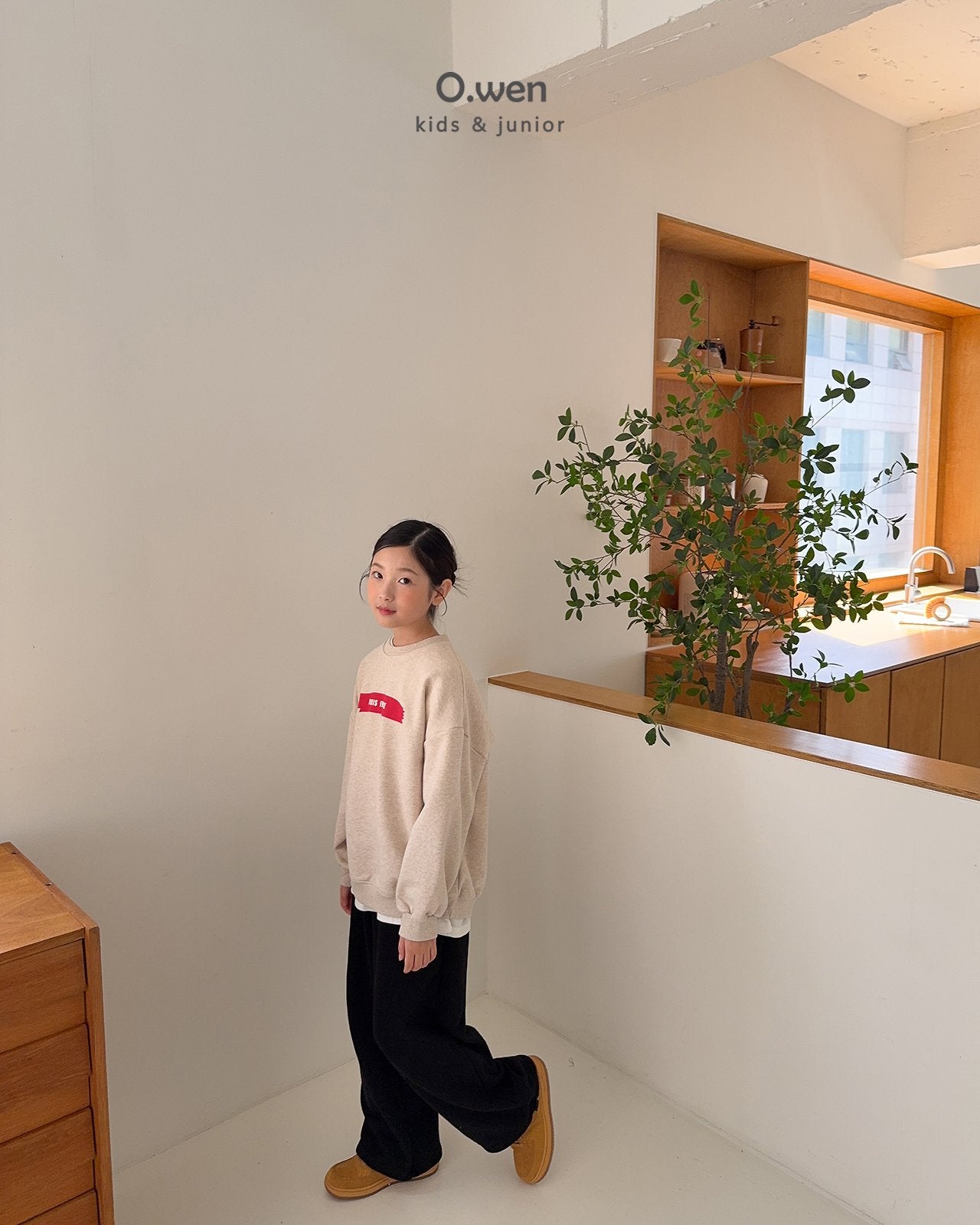 《予約》Paris Sweatshirt / O.wen