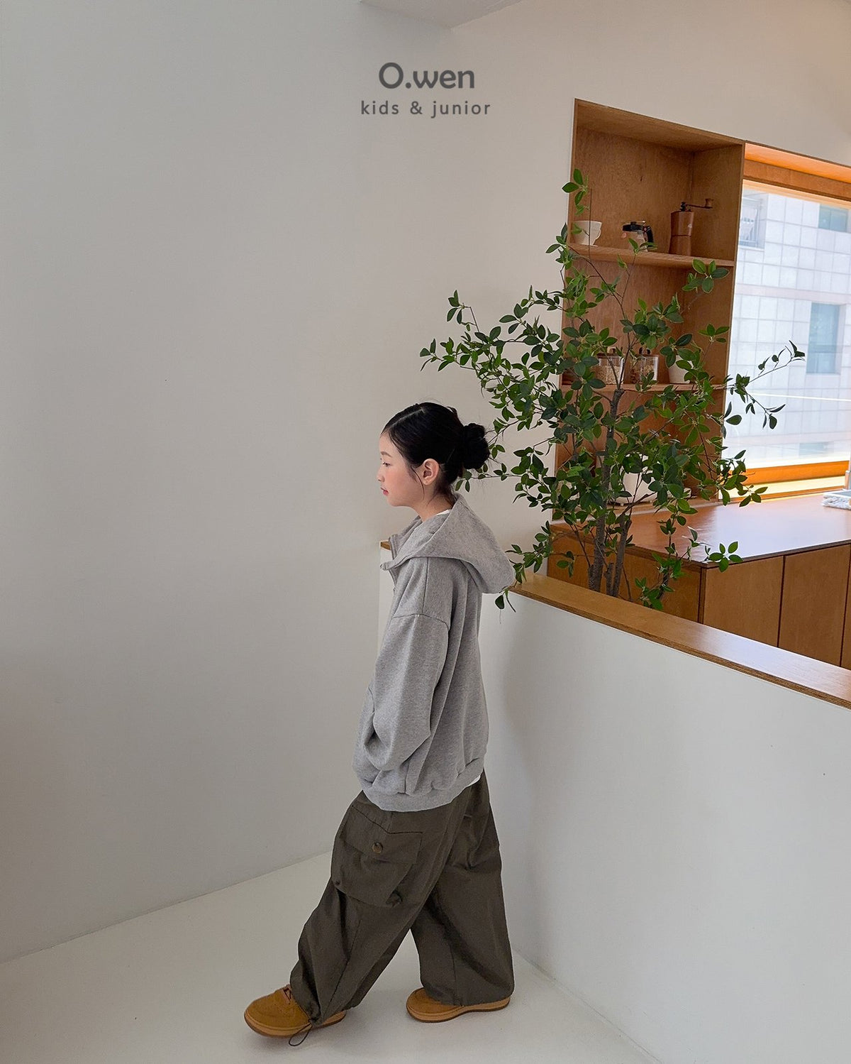 《予約》Two-Way Boxy Zip-Up Hoodie / O.wen
