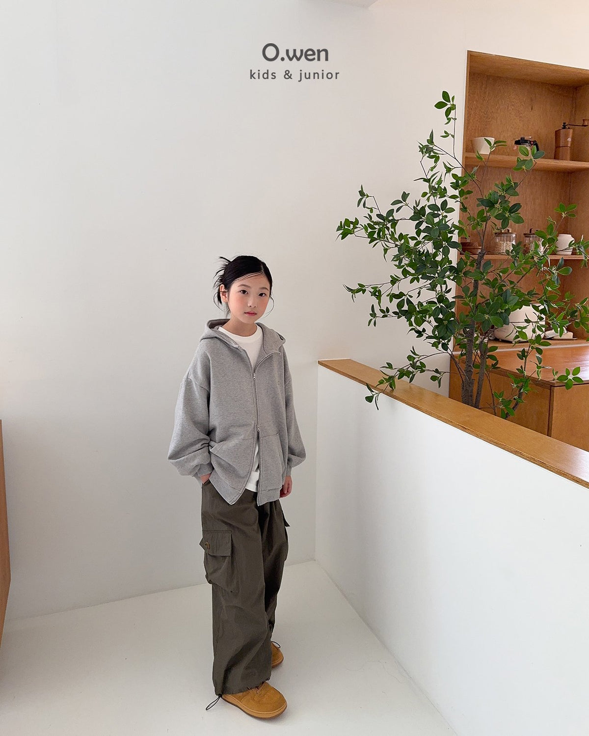 《予約》Two-Way Boxy Zip-Up Hoodie / O.wen