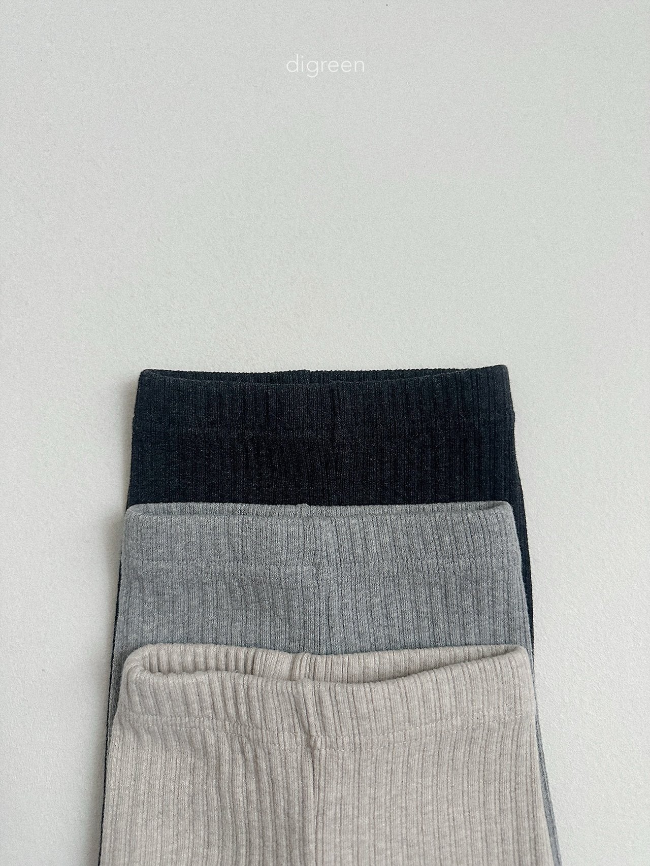 《予約》Rib Capri Leggings / digreen