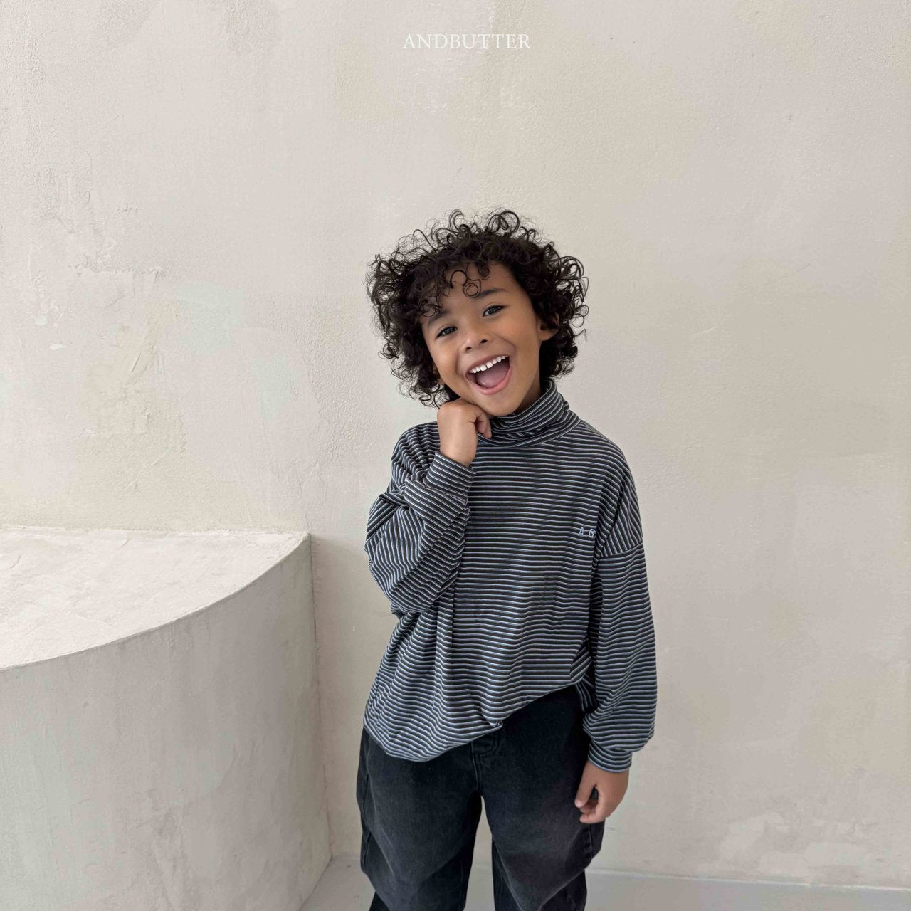 《予約》Art Stripe Turtleneck / andbutter