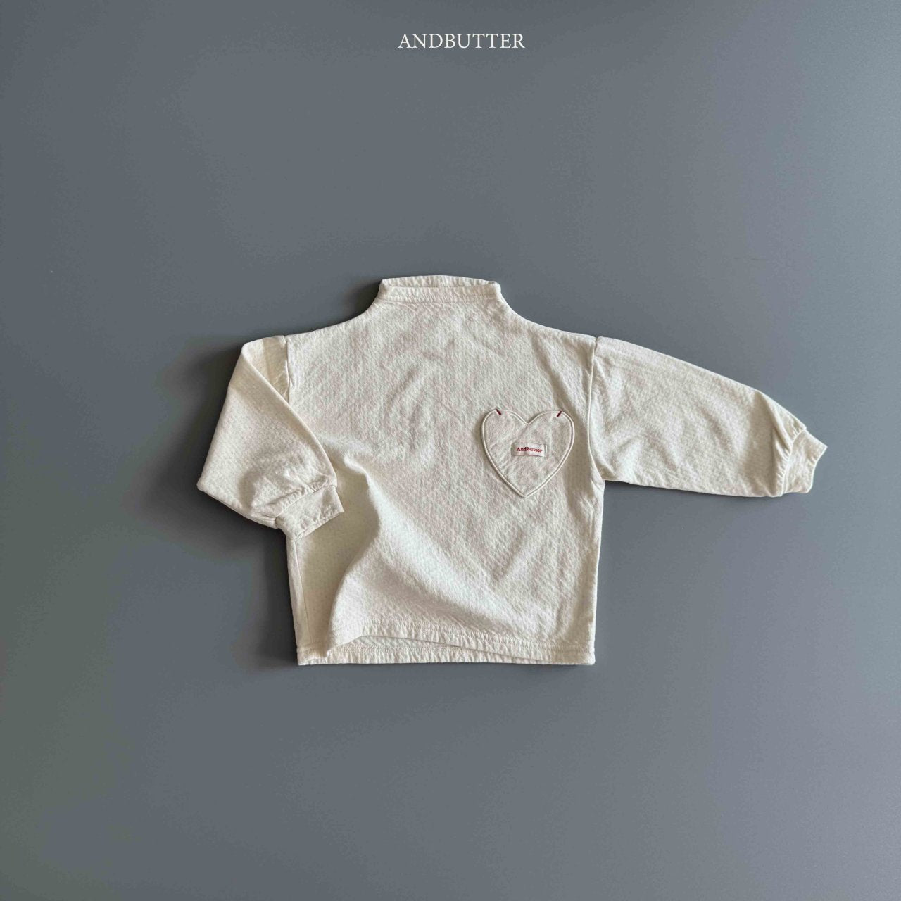 《予約》Eyelet Herat Turtleneck / andbutter
