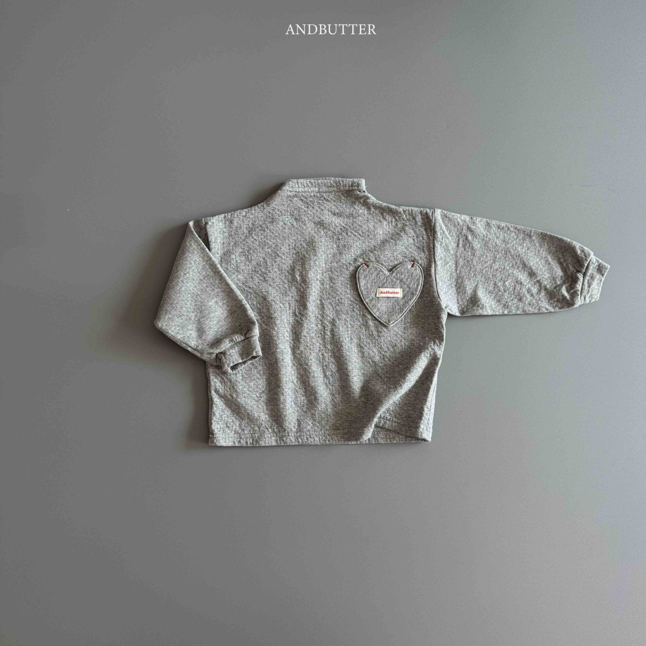 《予約》Eyelet Herat Turtleneck / andbutter