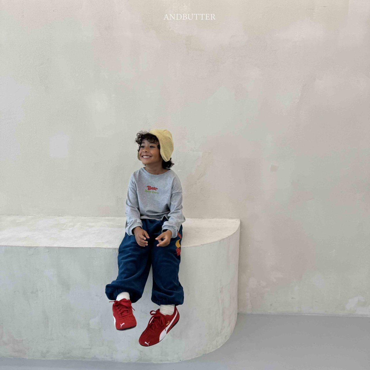 《予約》Santa Bear Tee / andbutter