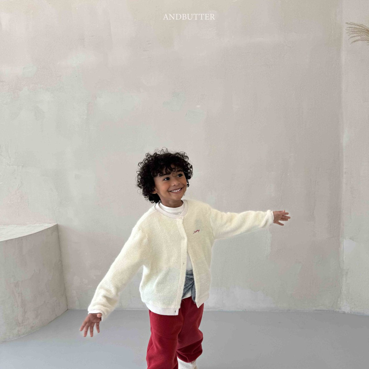 《予約》Creamy Cardigan / andbutter