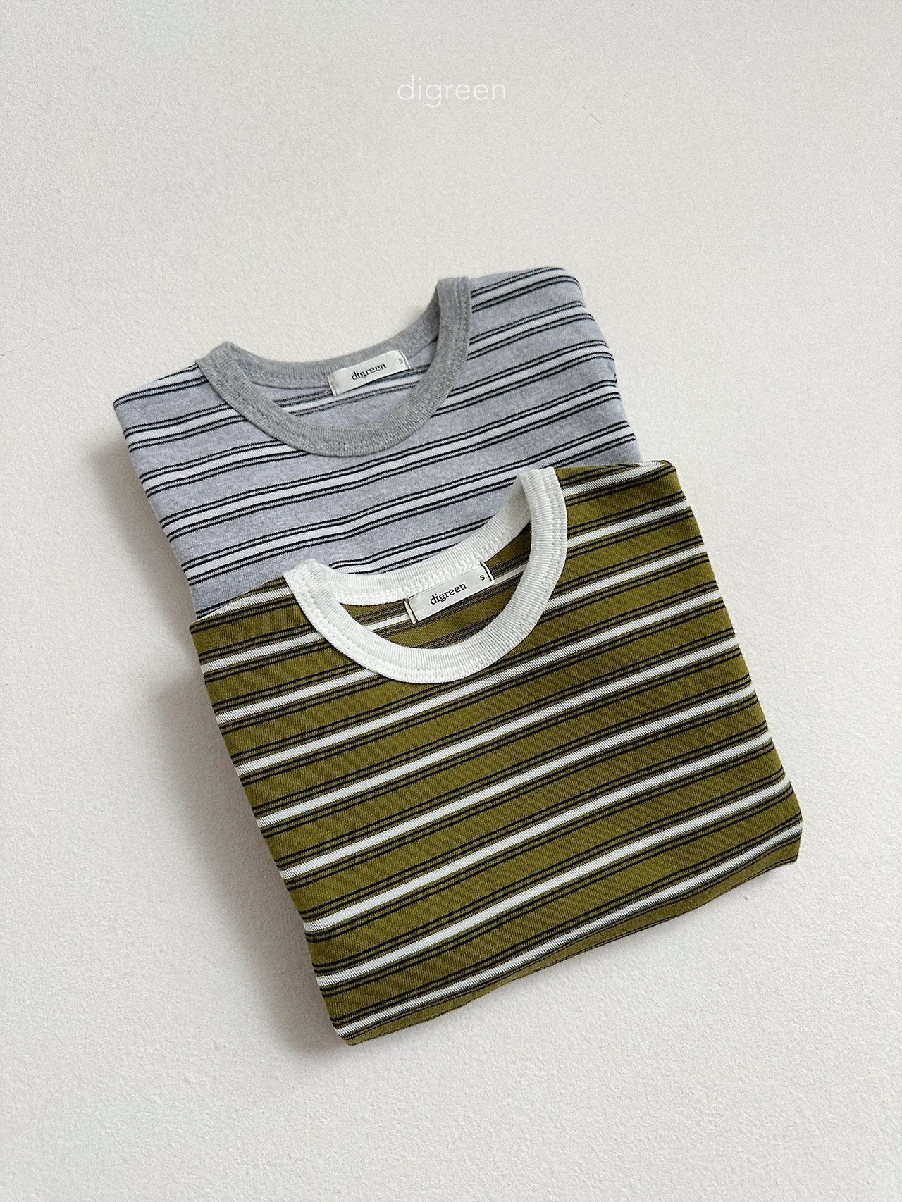 《予約》Loopy Tee / digreen