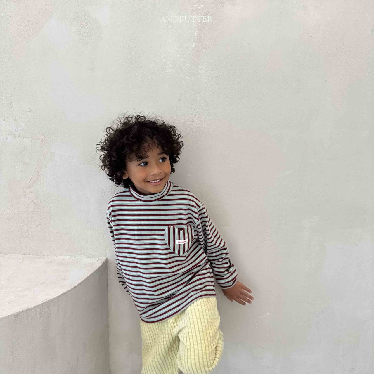 《予約》Heart Pocket Turtleneck / andbutter