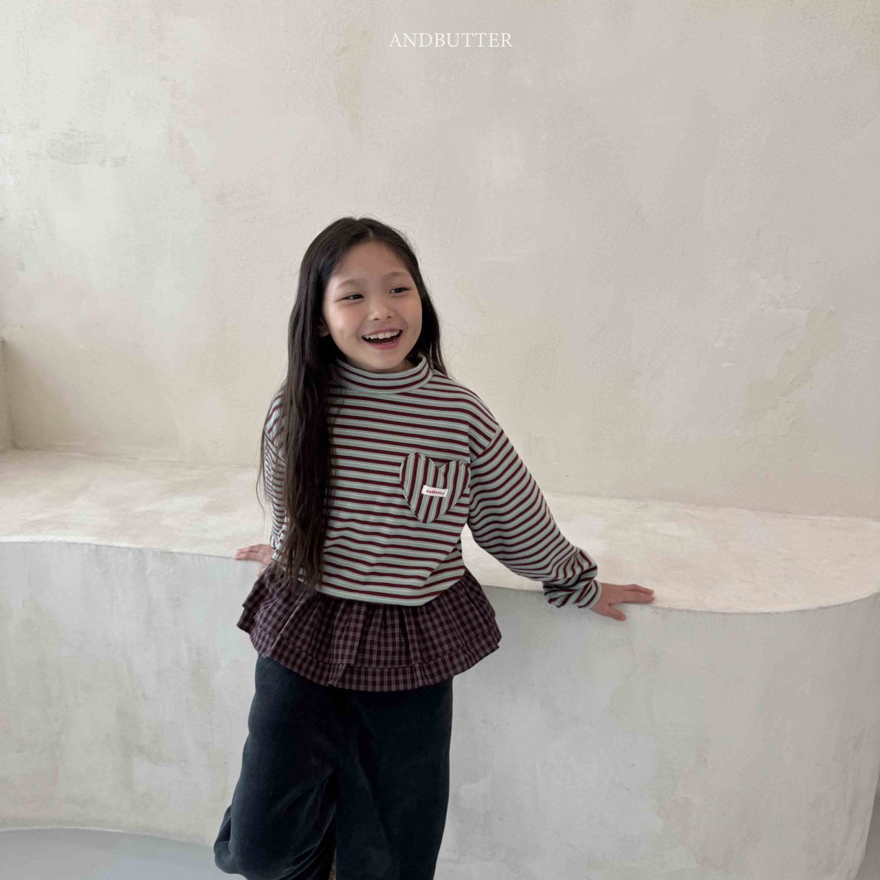 《予約》Heart Pocket Turtleneck / andbutter