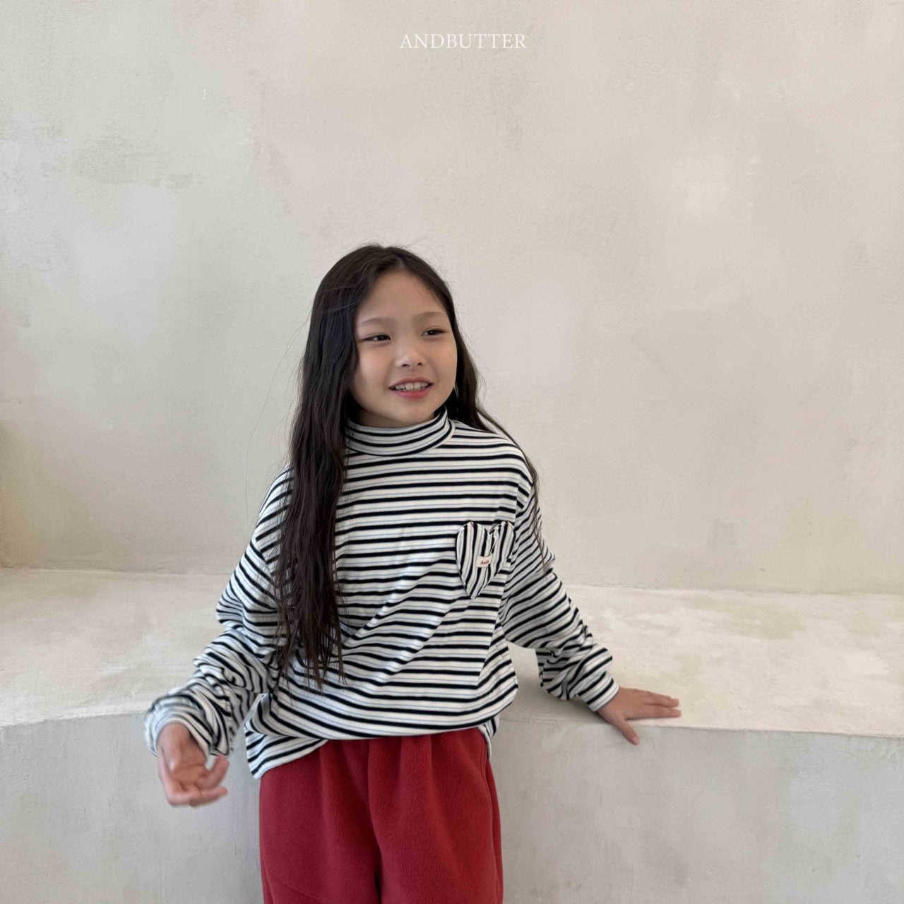 《予約》Heart Pocket Turtleneck / andbutter