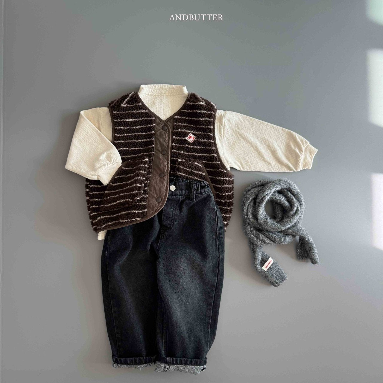 《予約》Modern Curved Denim / andbutter