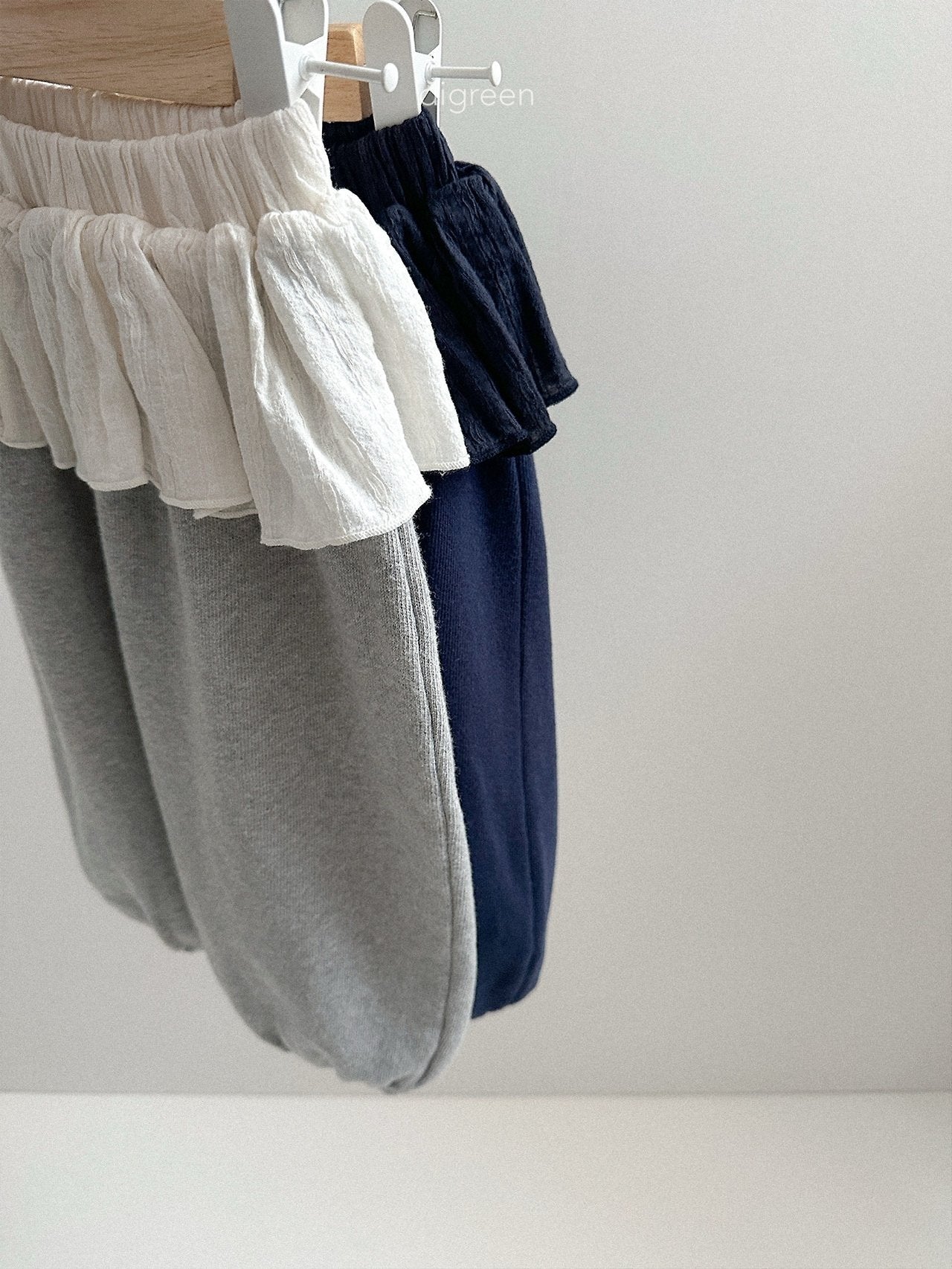 《予約》Riel Pants / digreen