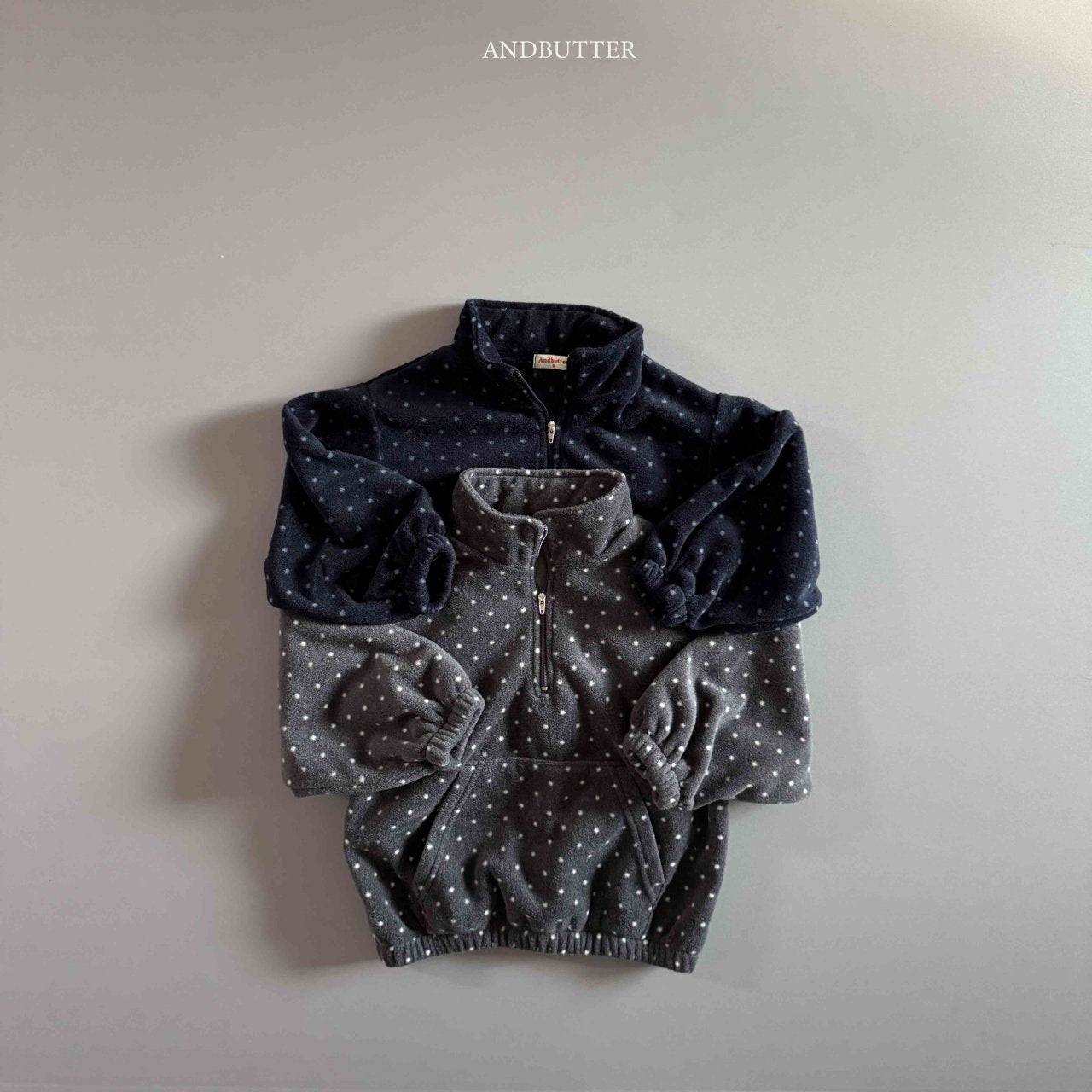 《予約》Dot Half-Zip / andbutter