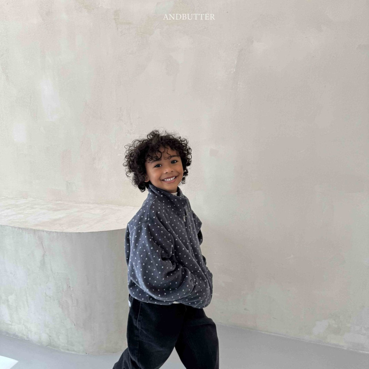 《予約》Dot Half-Zip / andbutter