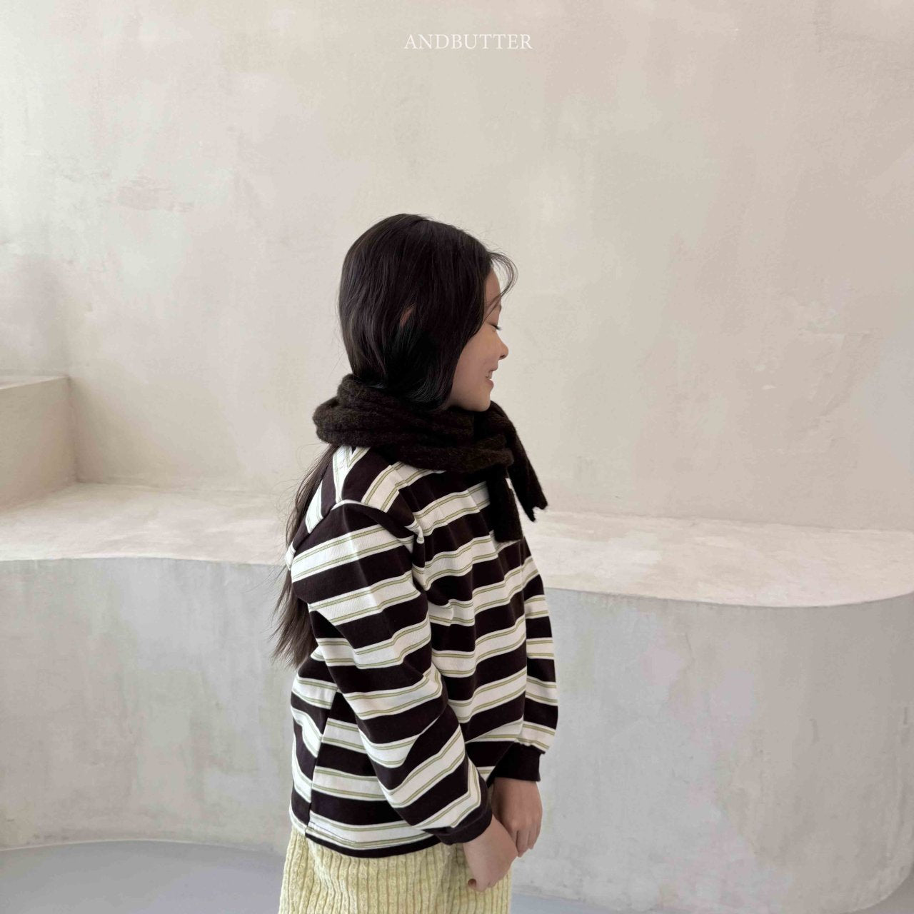 《予約》Vivid Muffler / andbutter