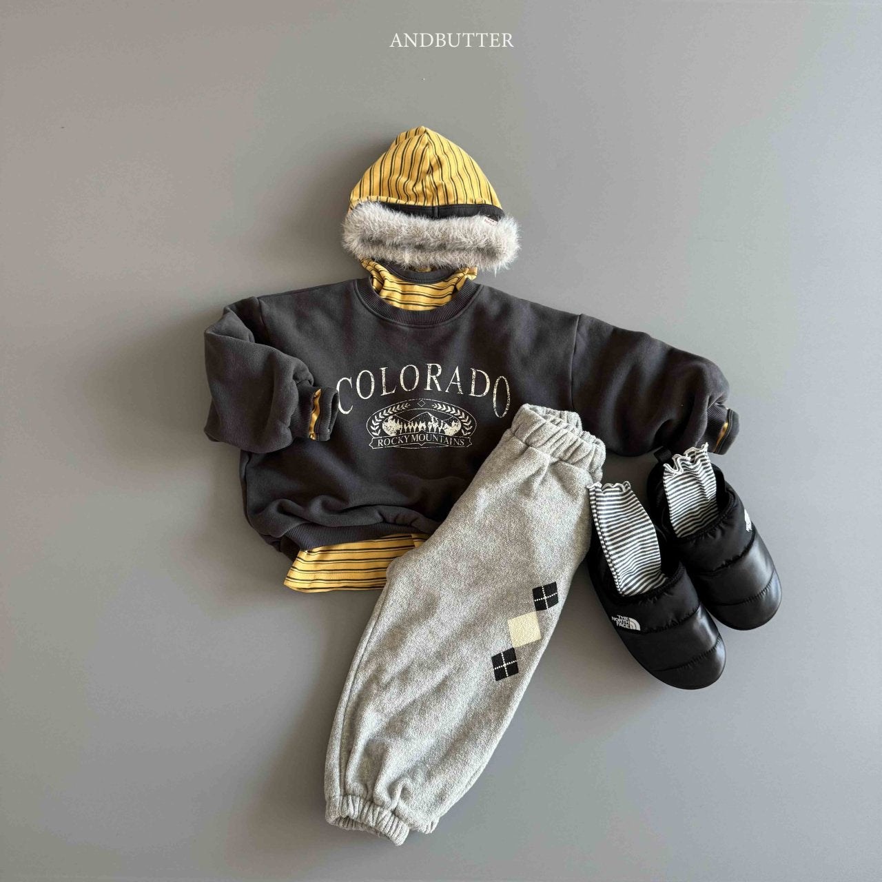 《予約》Flow Stripe Socks / andbutter