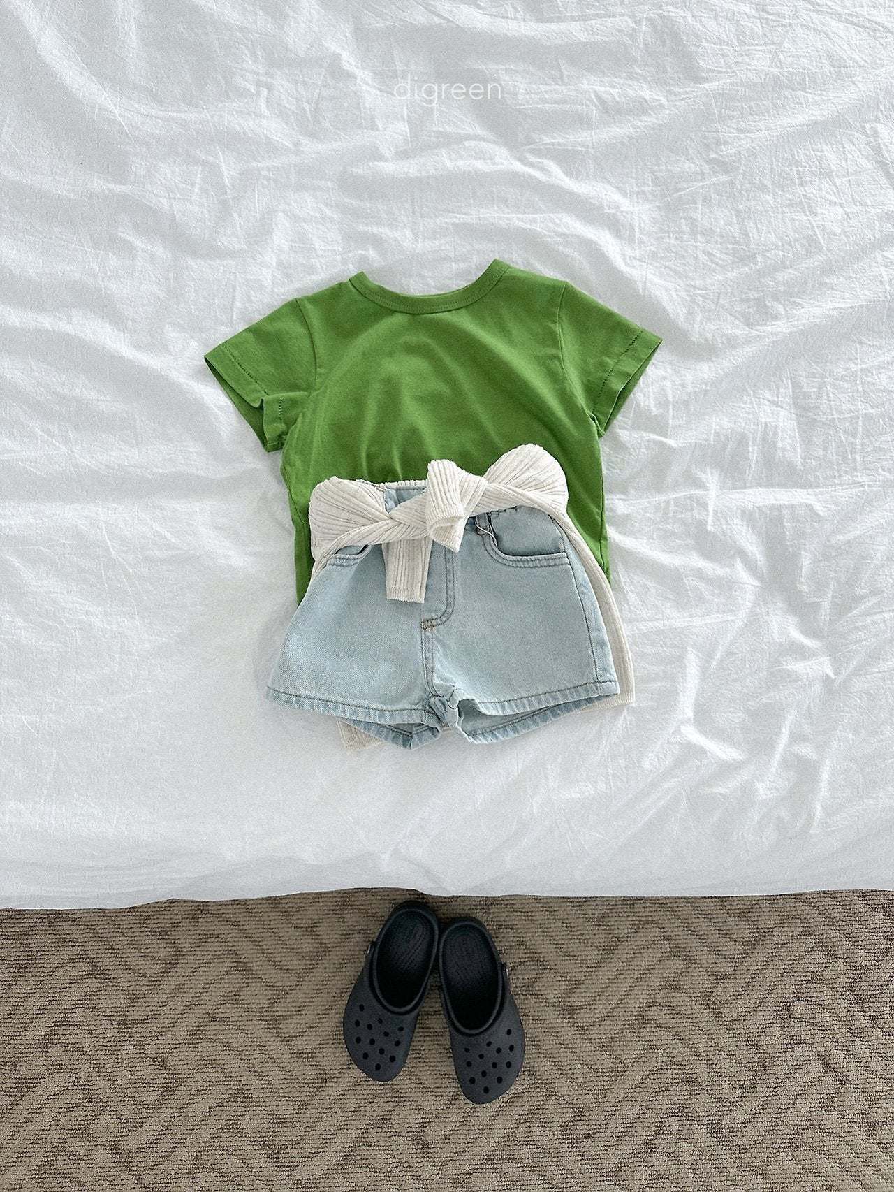 《予約》Vivid Tee / digreen