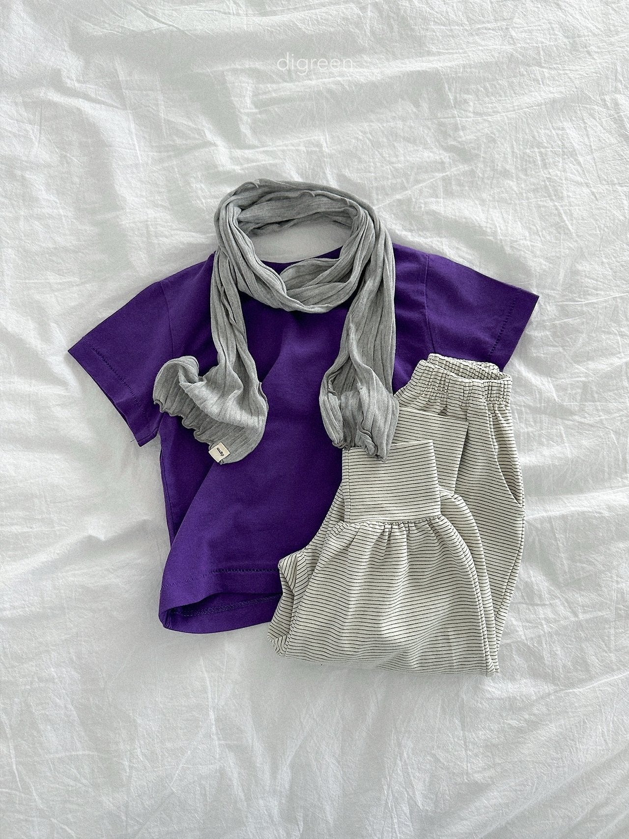 《予約》Vivid Tee / digreen