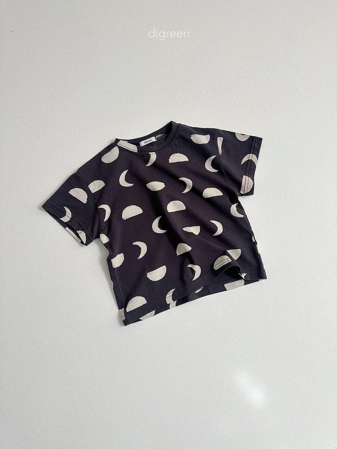 《予約》Half Moon Tee / digreen