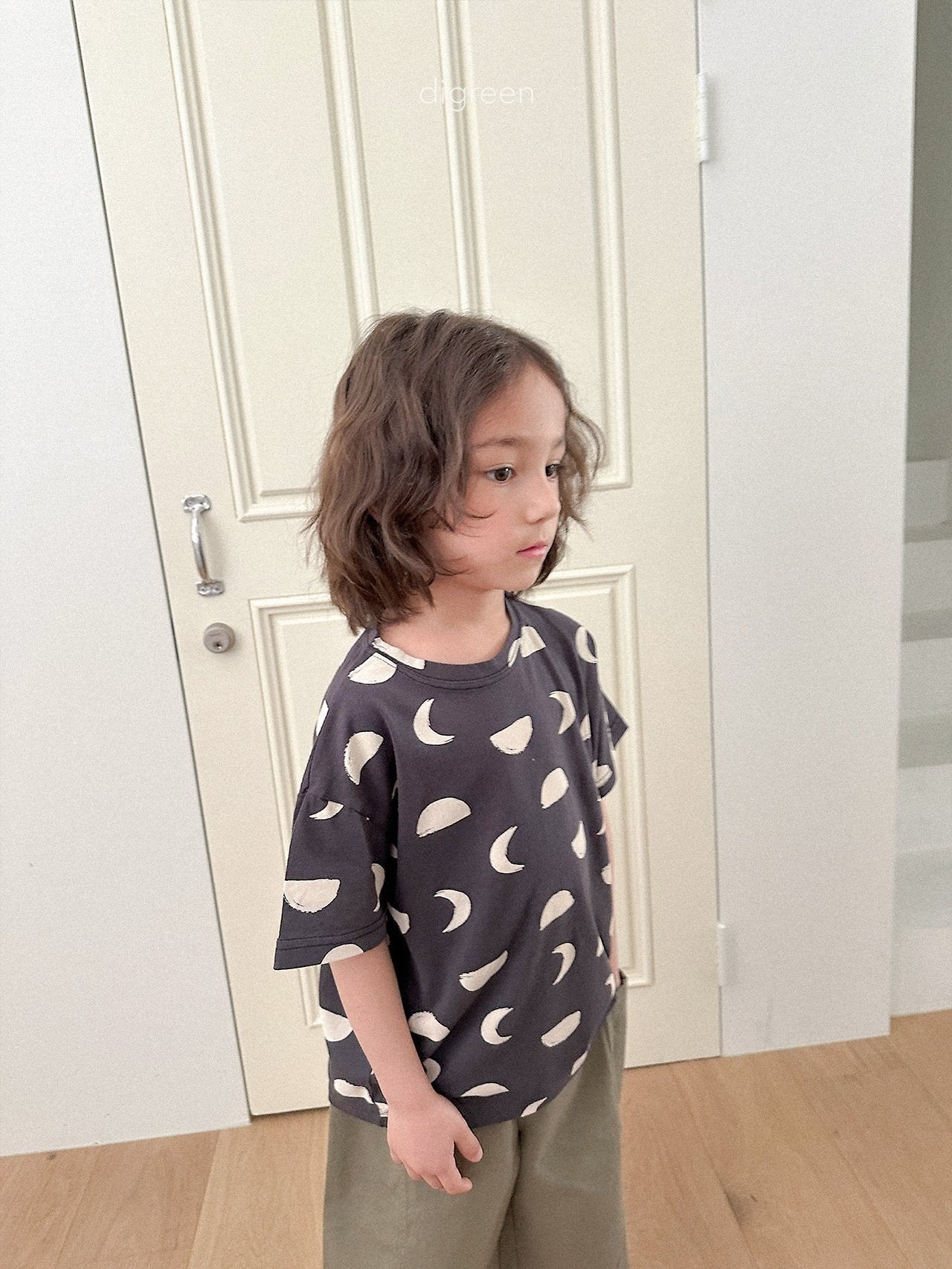 《予約》Half Moon Tee / digreen