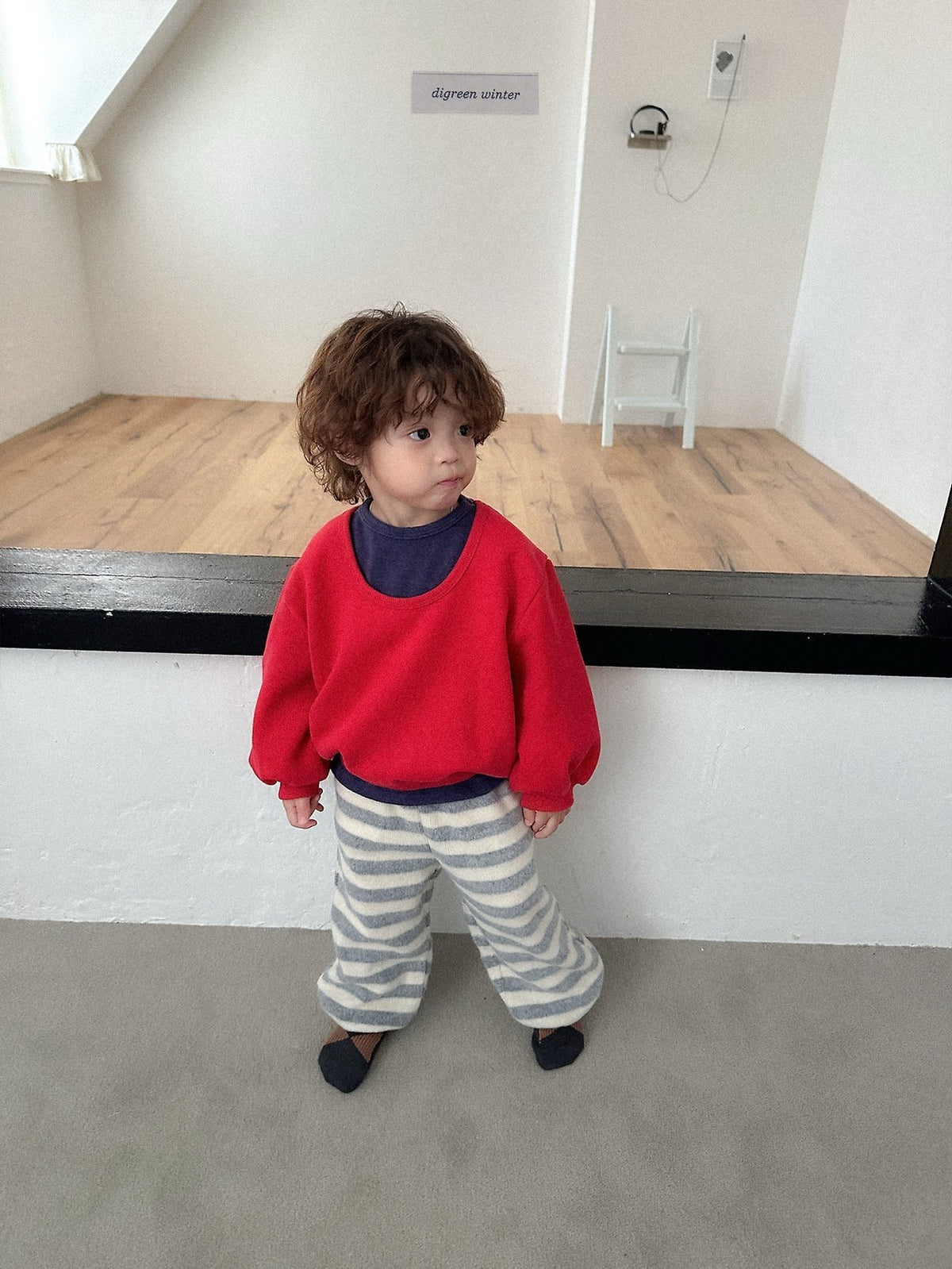 《予約》Deep U-Neck Sweat / digreen