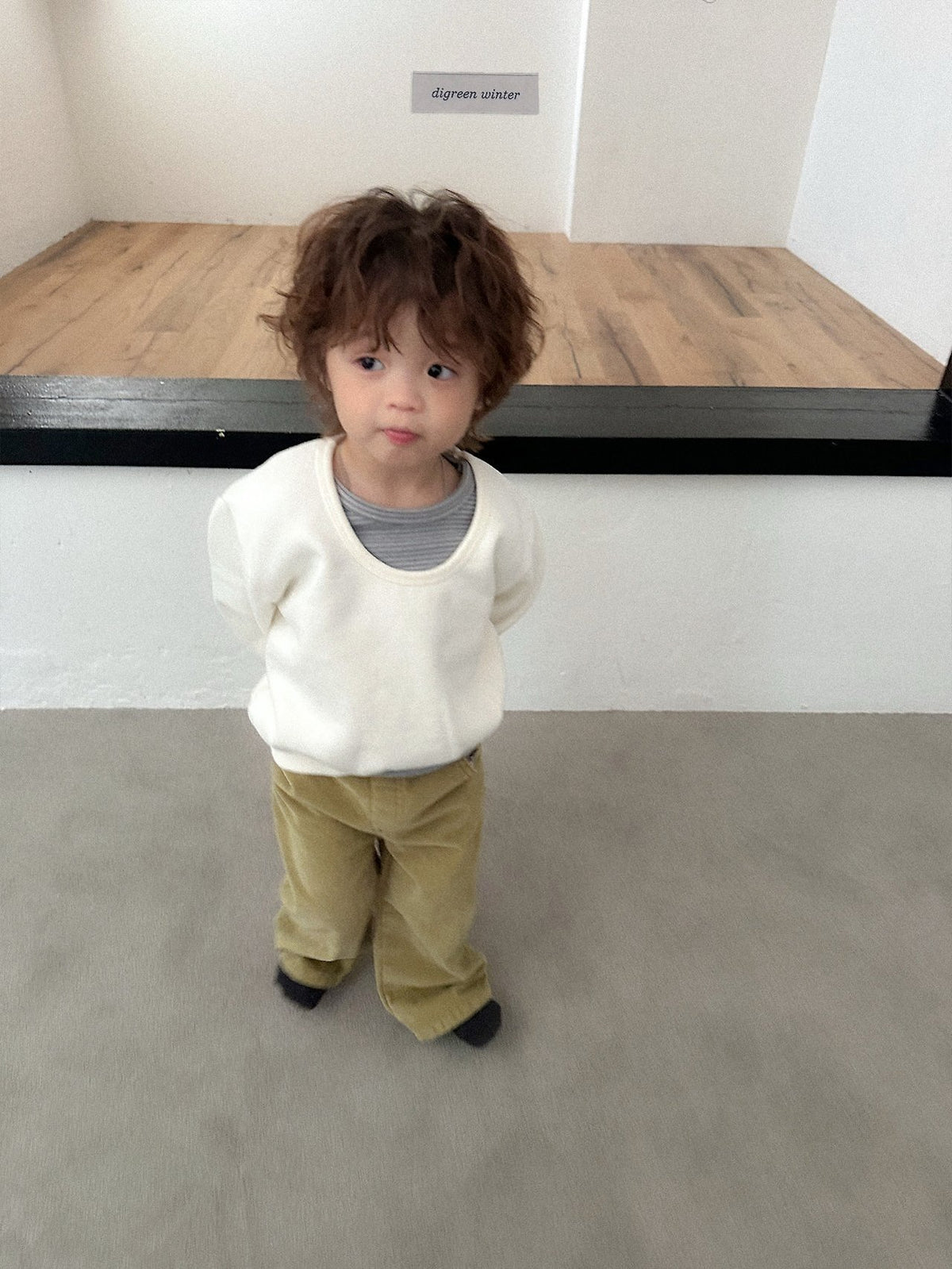《予約》Deep U-Neck Sweat / digreen