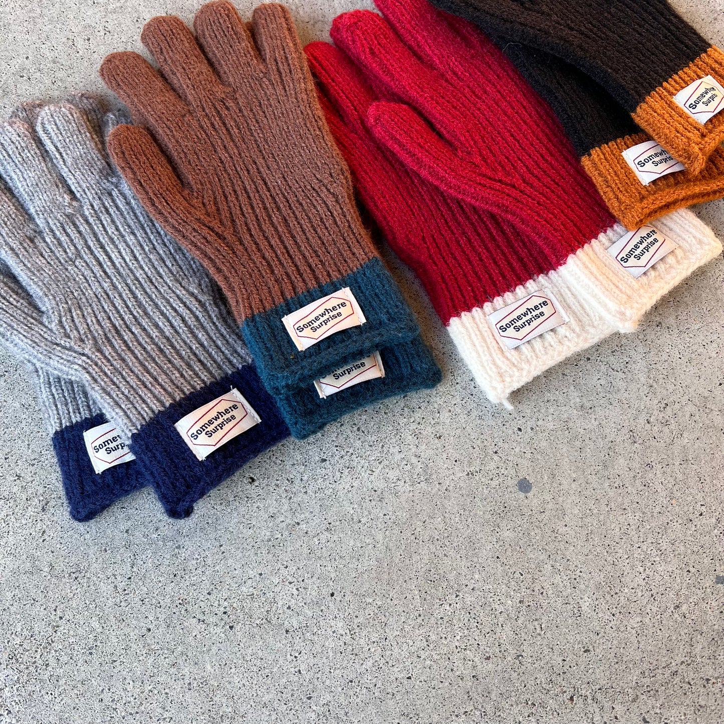 《即納》By-color hand glove