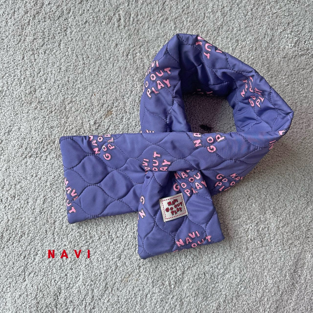 《予約》Rosie Quilted Muffler / NAVI