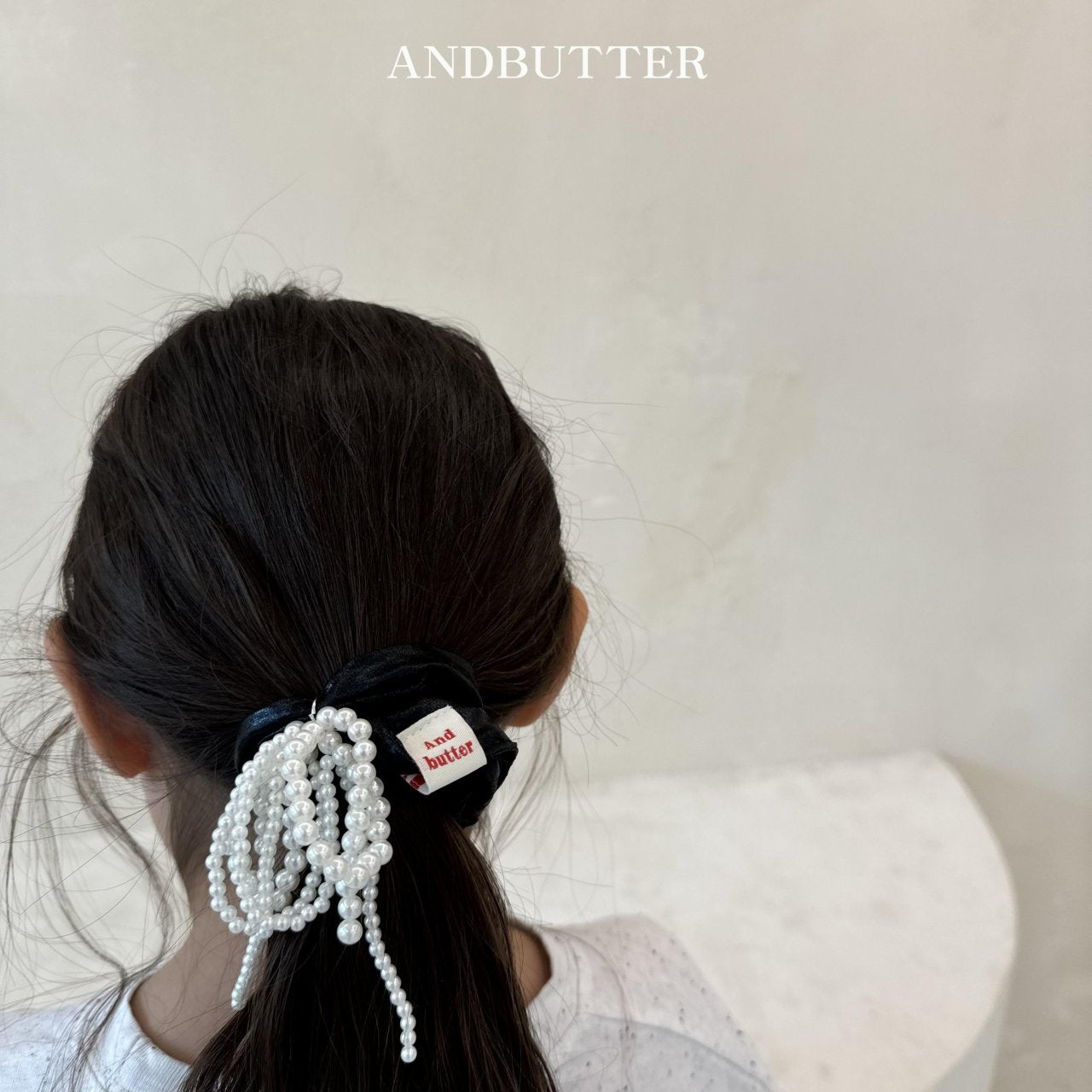 《予約》Metal Pearl Scrunchies / andbutter