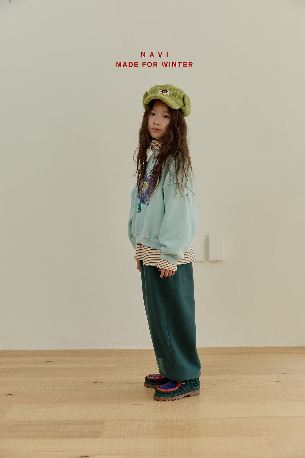 《予約》Dear Crop Sweatshirt / NAVI