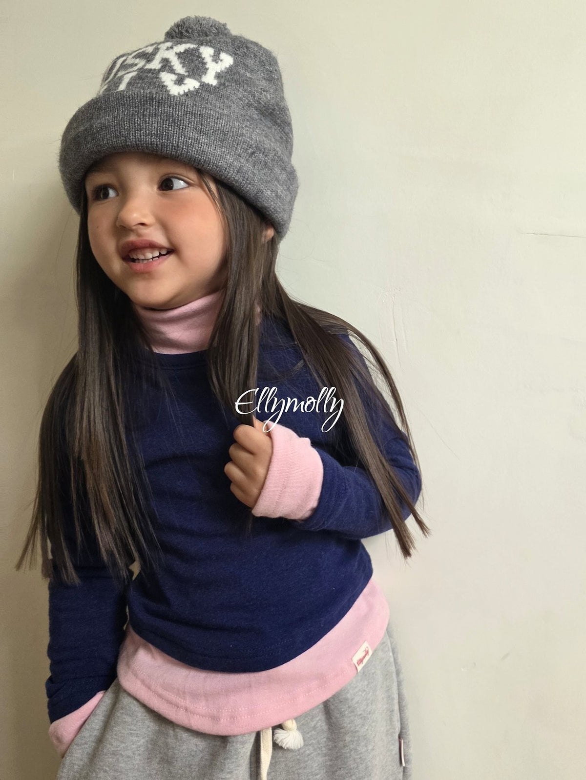 《予約》Husky Pom Pom Beanie / ELLY MOLLY