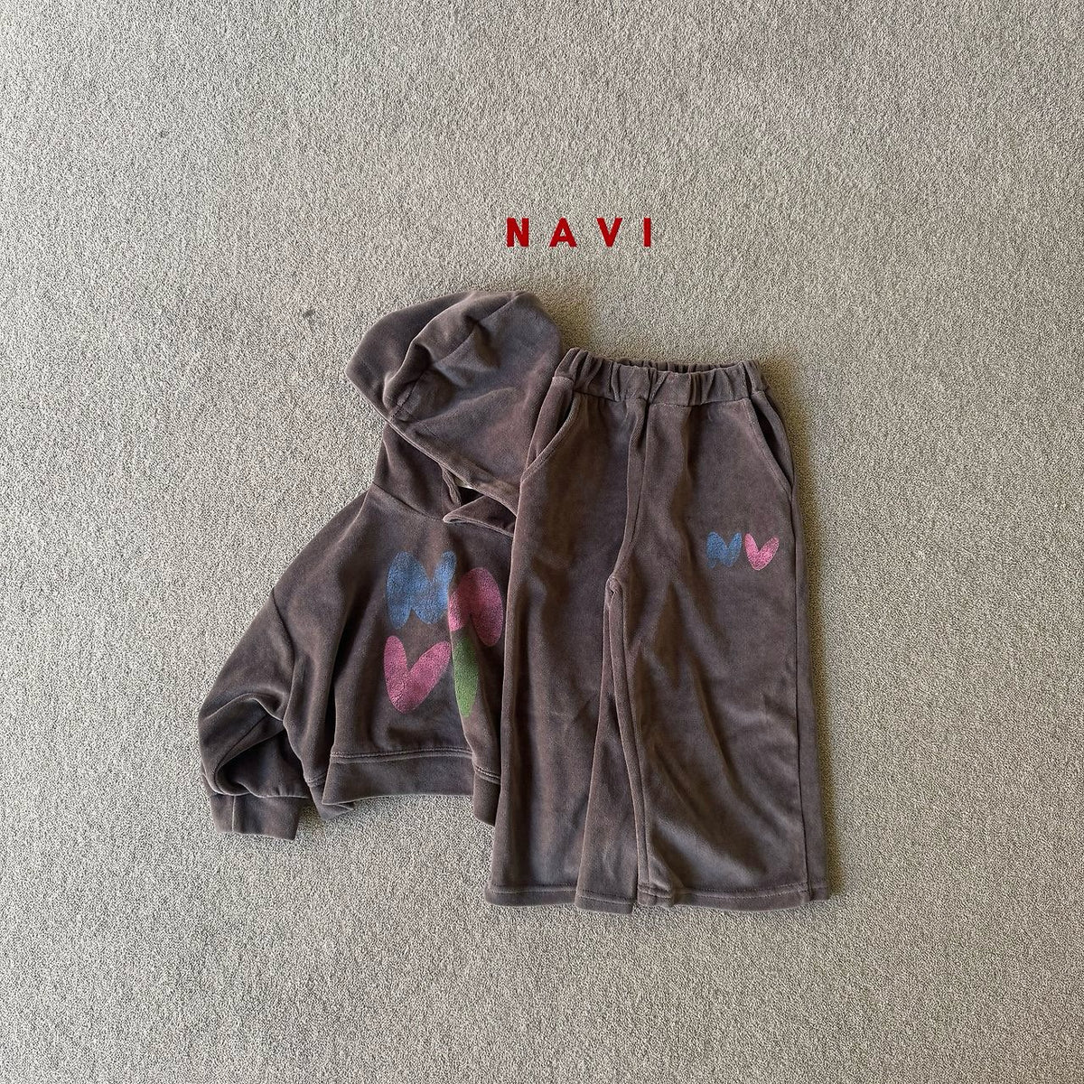 《予約》Butterfly Velour Pants / NAVI