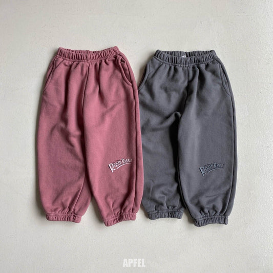 《予約》Roger Jogger Pants / APFEL