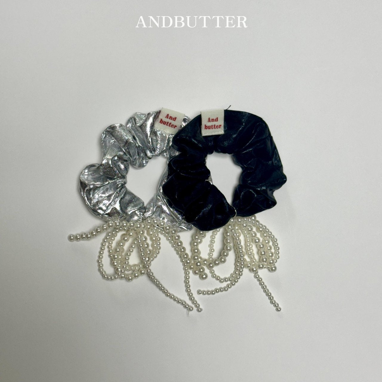 《予約》Metal Pearl Scrunchies / andbutter