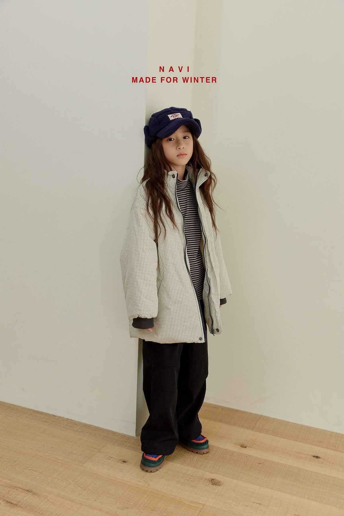 《予約》Snug Stripe Mock Neck Tee / NAVI