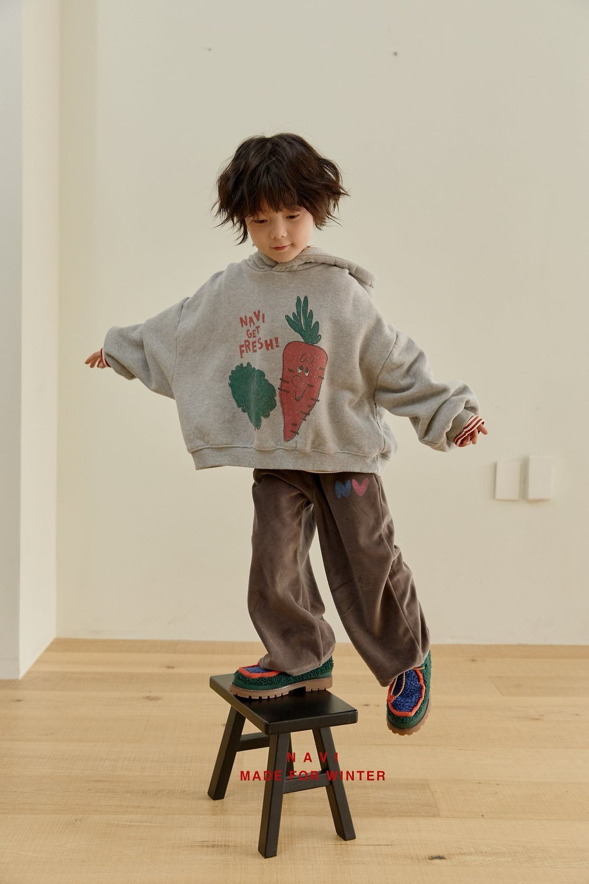 《予約》Butterfly Velour Pants / NAVI