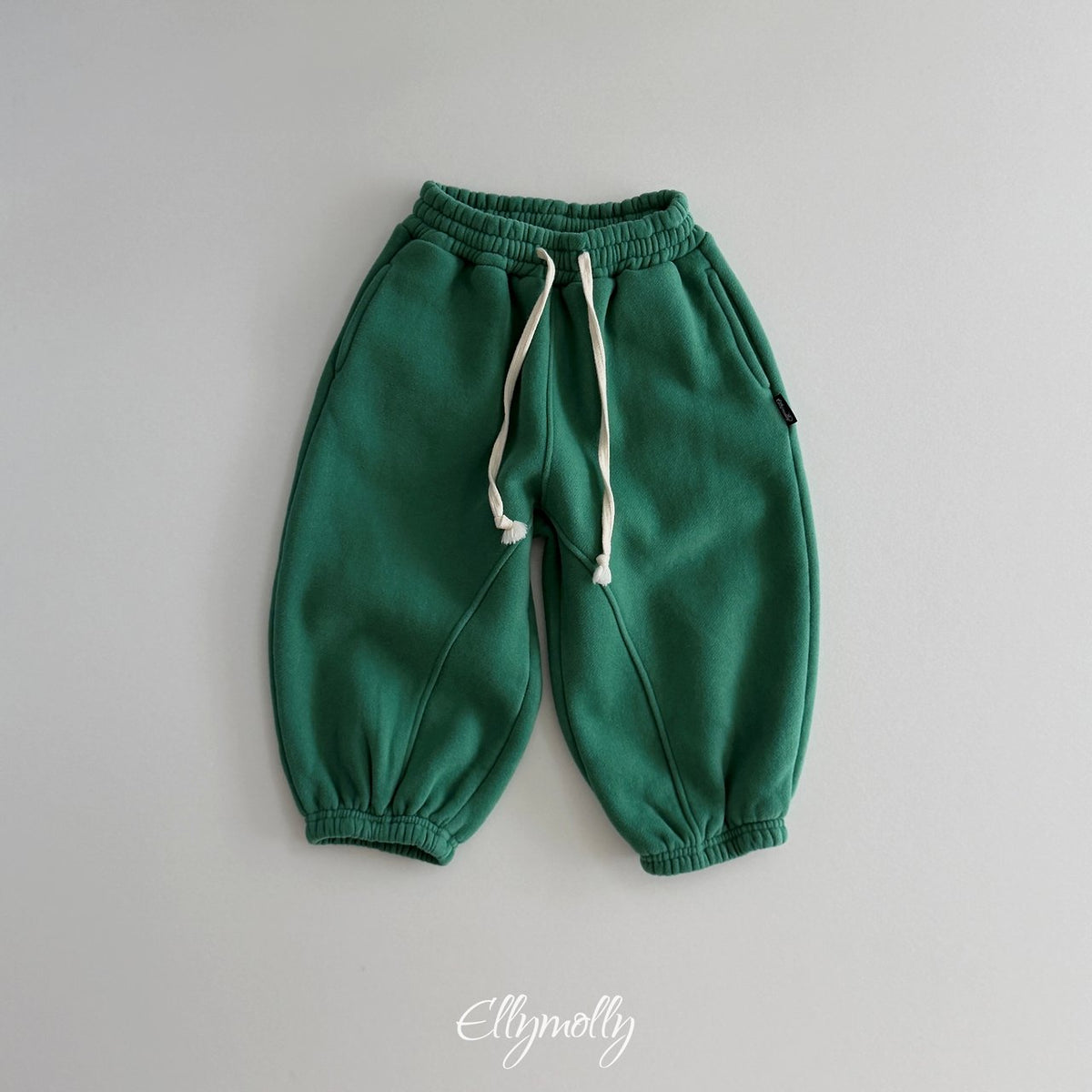 《予約》Arched Jogger Pants / ELLY MOLLY