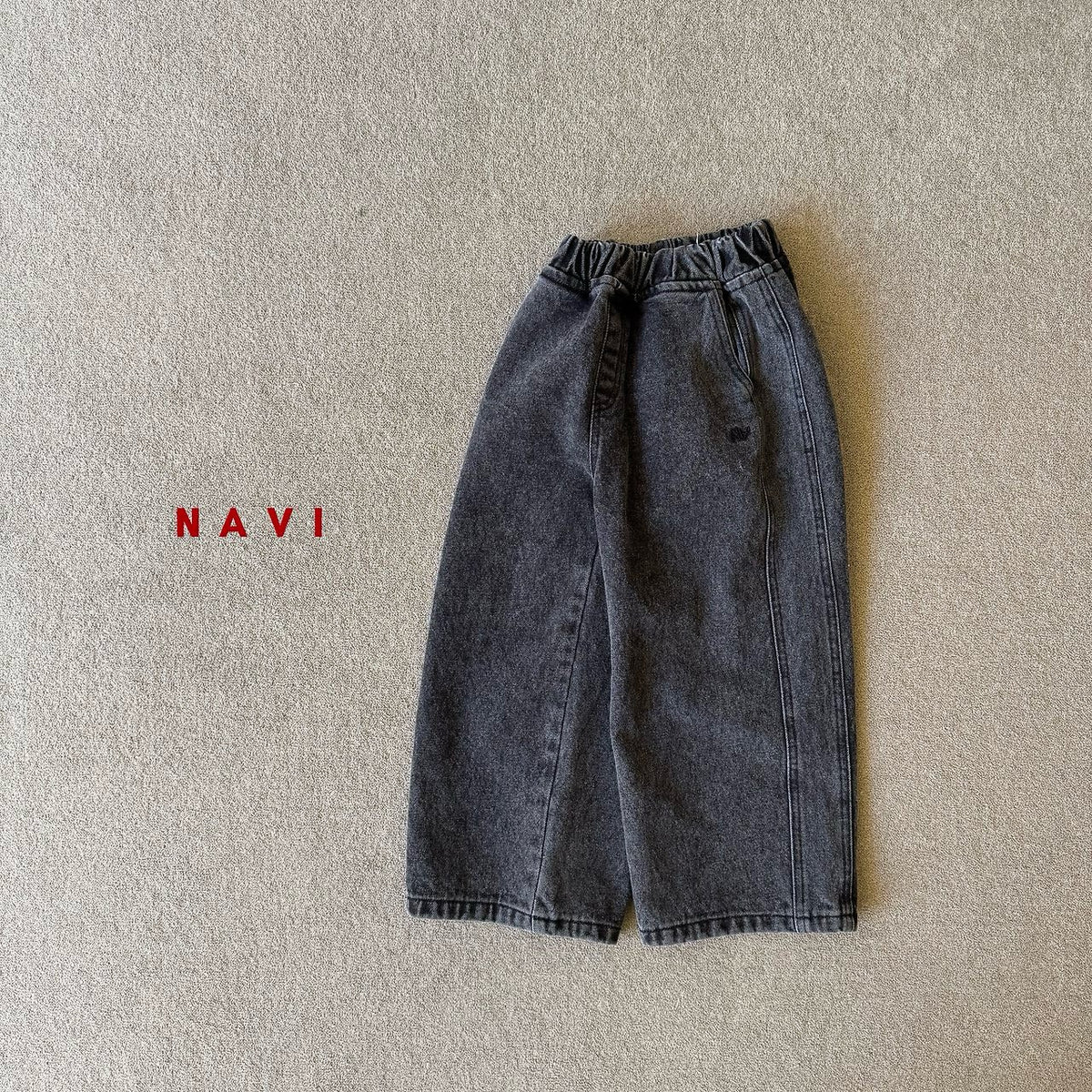 《予約》Moi Wide Denim Pants / NAVI