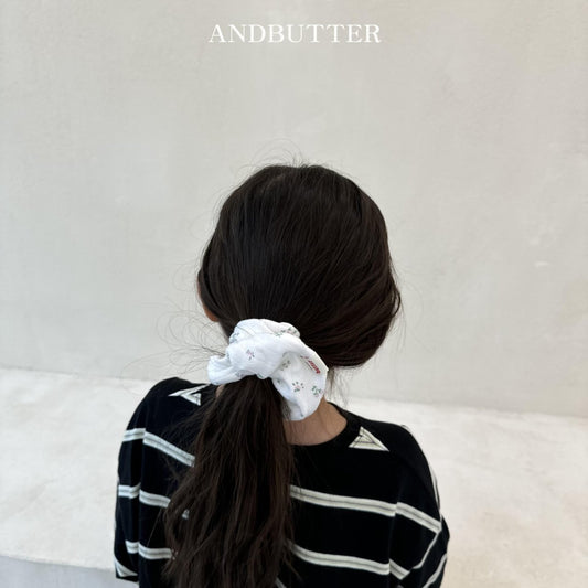 《予約》Eyelet Scrunchies / andbutter